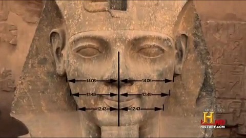 Ramses II: la simetría perfecta de su retrato