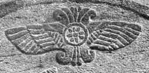 De dioses y discos solares alados Hittite-tomb-stela-from-the-8th-century-bc-2